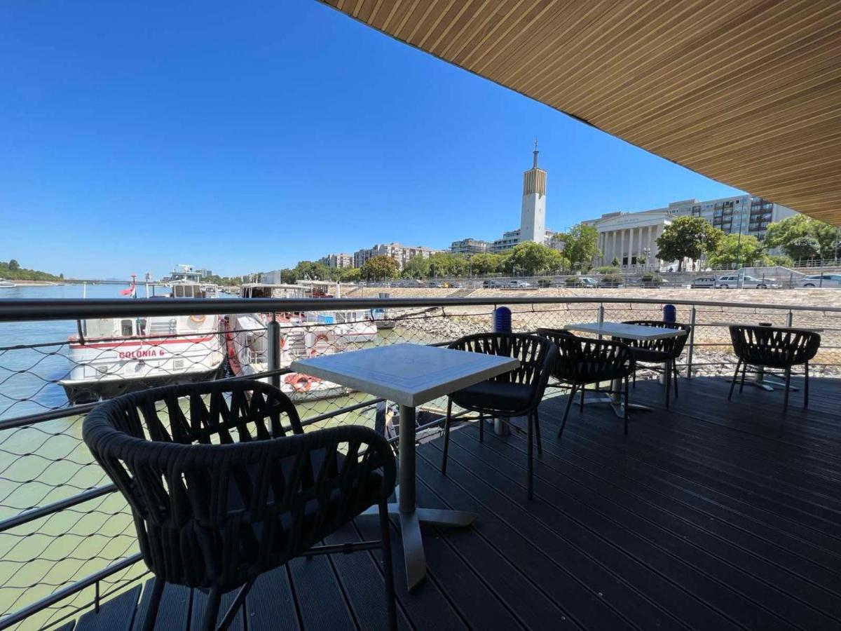 Vogue Boat Apartments Budapest Exterior photo